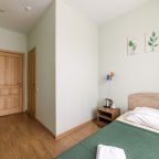 Чайник, чашки, чай в номере