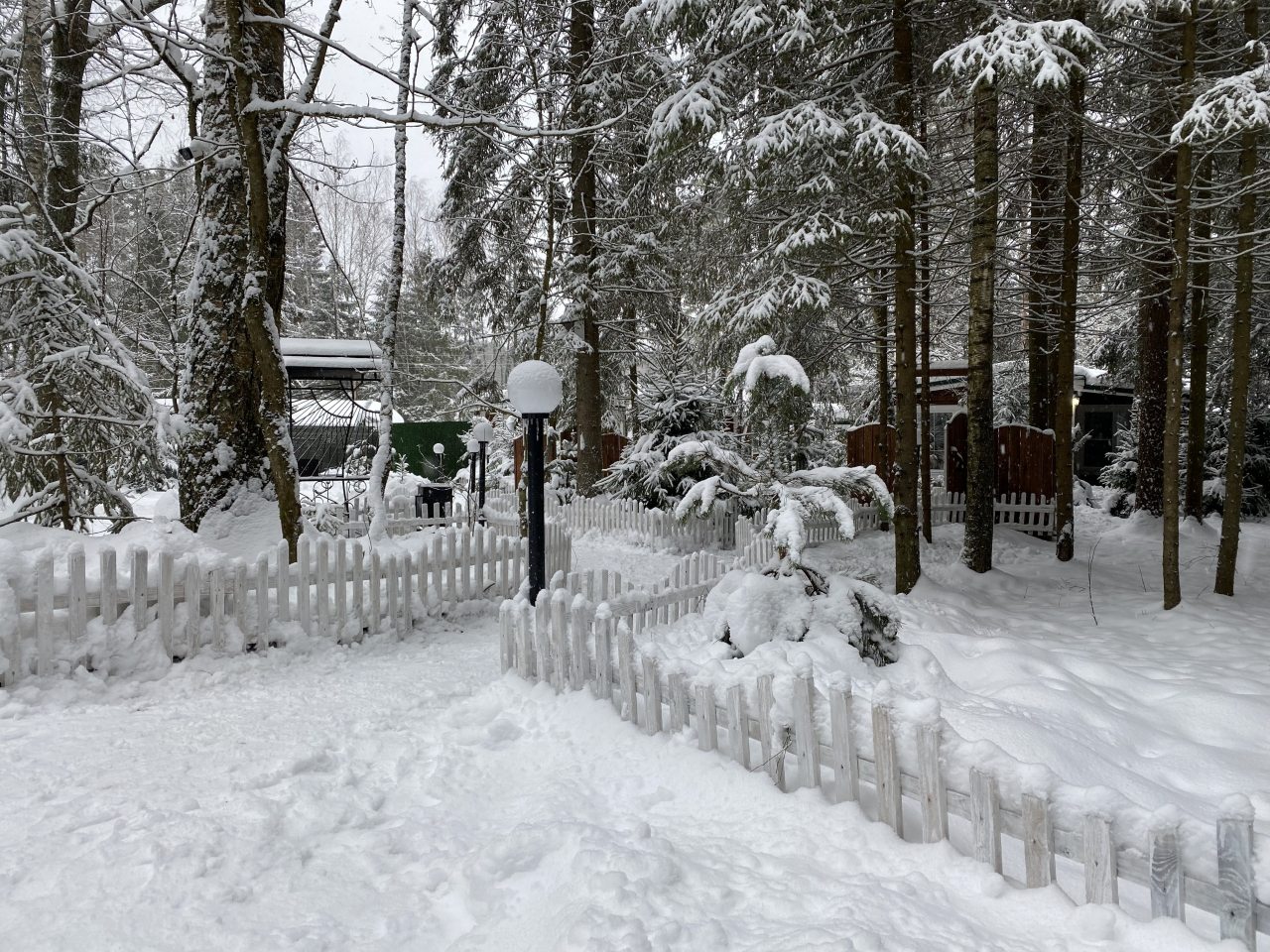 Гостевой дом ПК Лесная Сказка, Любаново — номера с фото и отзывами на  101Hotels.com