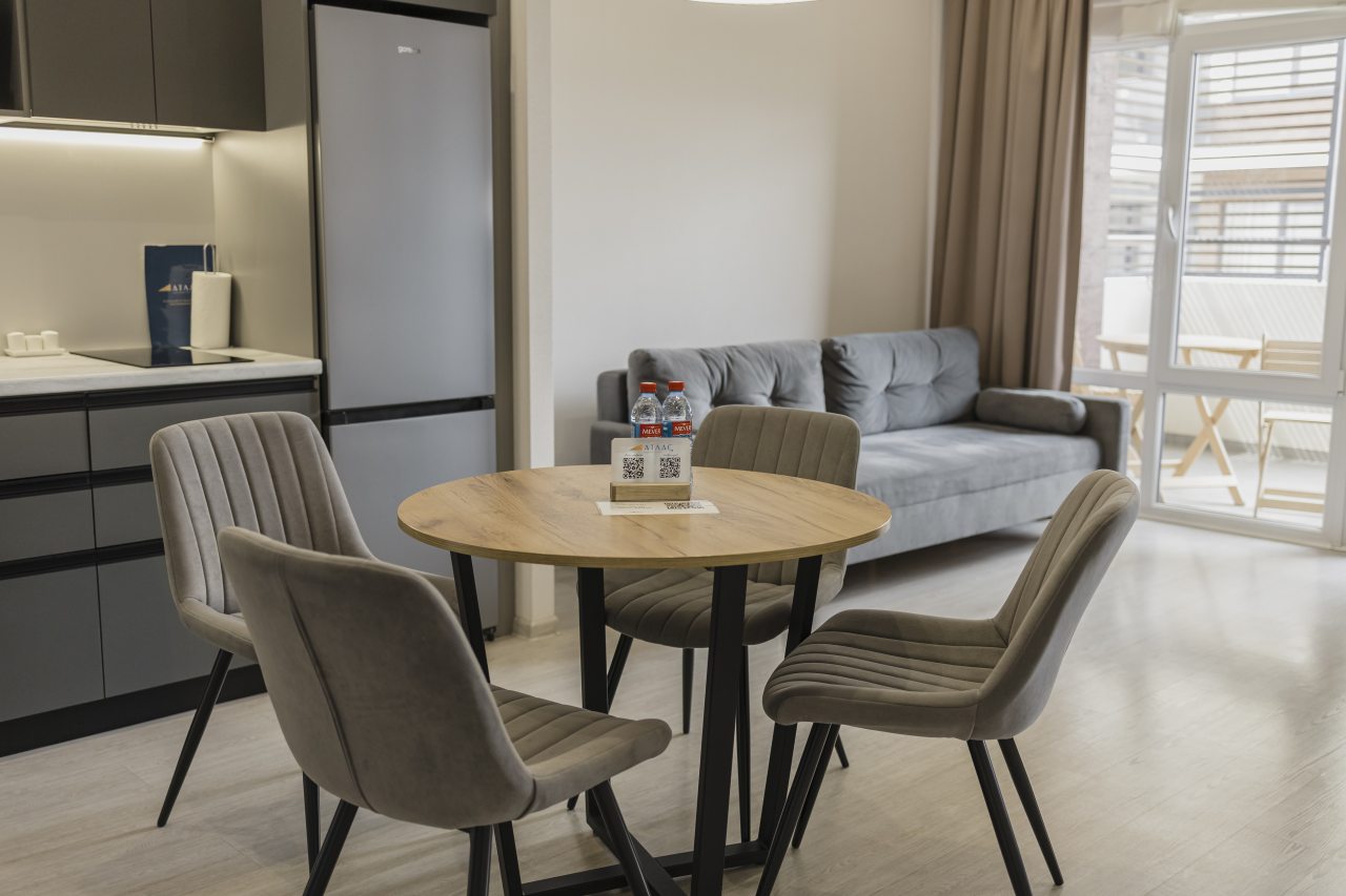 Студио (Море), Отель Атлас Apart Hotel & SPA
