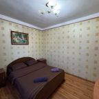 Квартира (Двухкомнатные апартаменты), Гостевой дом Эверест