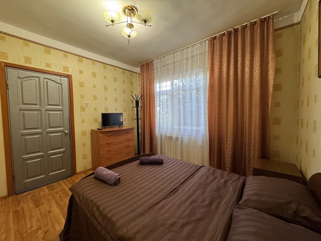 Квартира (Двухкомнатные апартаменты), Гостевой дом Эверест