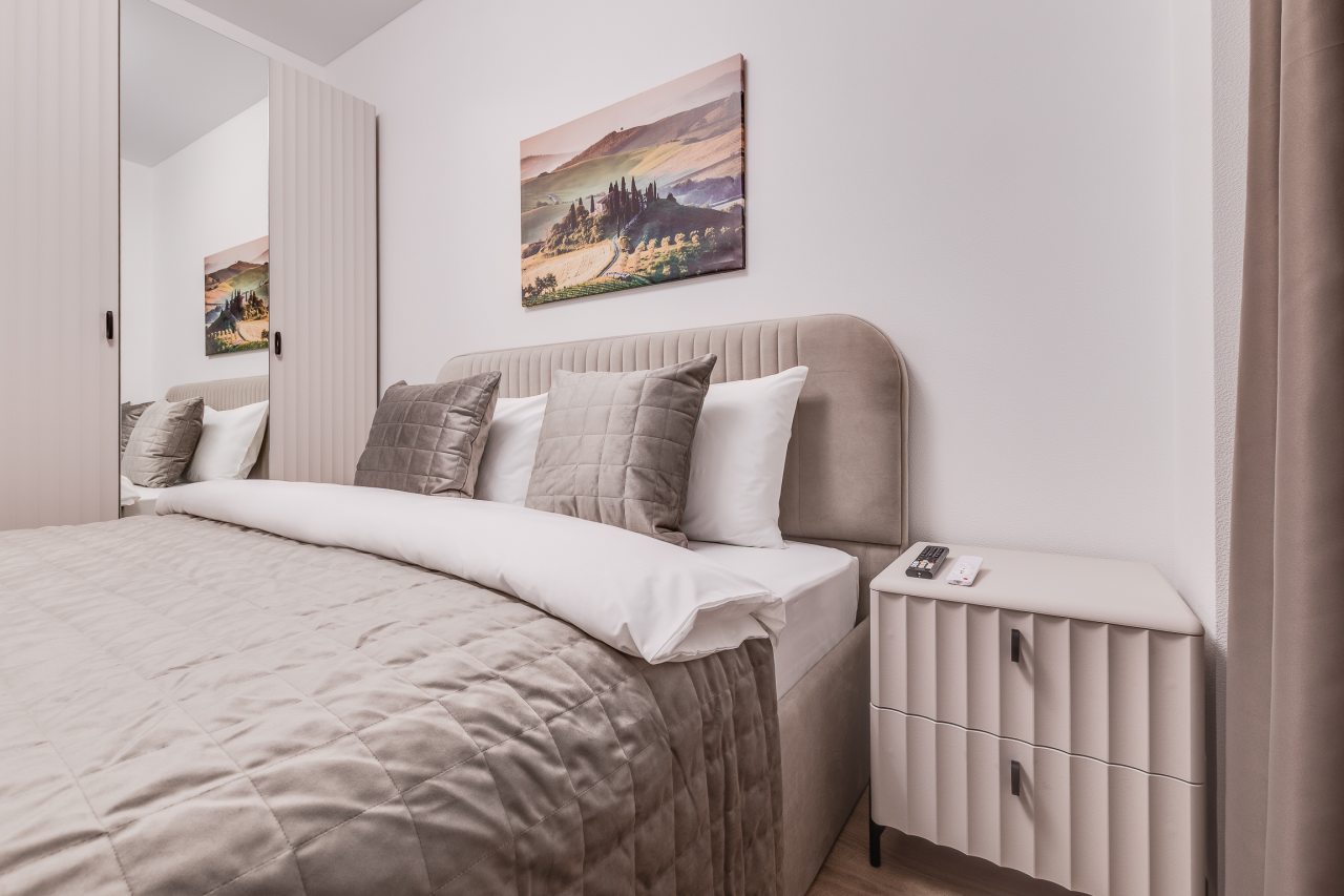 Квартира (В ЖК Первый Дубровский), Апартаменты Live in Apart в ЖК Хедлайнер