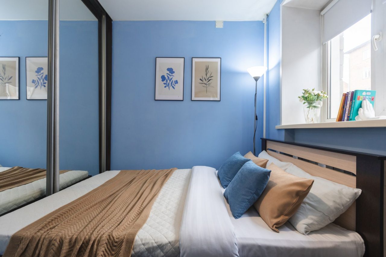 Восьмиместный (Пять Звёзд Трёхкомнатная квартира с евроремонтом), Апартаменты Пять Звёзд Трёхкомнатная квартира с евроремонтом