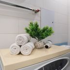 Восьмиместный (Пять Звёзд Трёхкомнатная квартира с евроремонтом), Апартаменты Пять Звёзд Трёхкомнатная квартира с евроремонтом