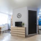 Восьмиместный (Пять Звёзд Трёхкомнатная квартира с евроремонтом), Апартаменты Пять Звёзд Трёхкомнатная квартира с евроремонтом