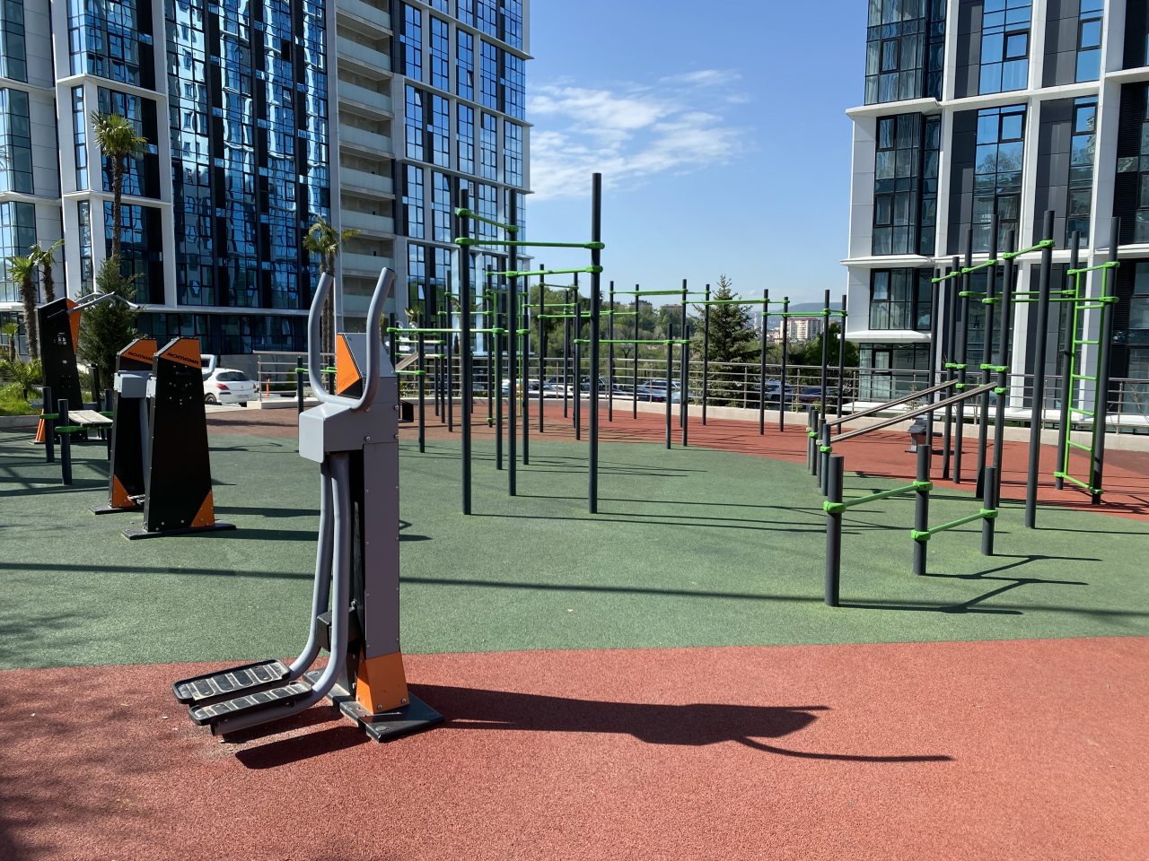 Детская площадка, Апартаменты STUDIO 16/6 ЖК Сочи Парк