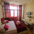 Трехместный (С кухней, балконом, вид на море, 8эт.), Апарт-отель Golden Holiday