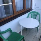 Трехместный (С кухней, балконом, вид на море, 8эт.), Апарт-отель Golden Holiday