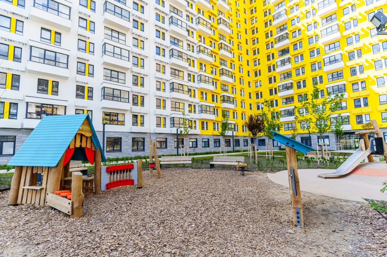 Детская площадка, Апартаменты LetoApart на Мурата Ахеджака 5