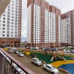 Своя ухоженная территория, Апартаменты На Мысхакском шоссе от LetoApart