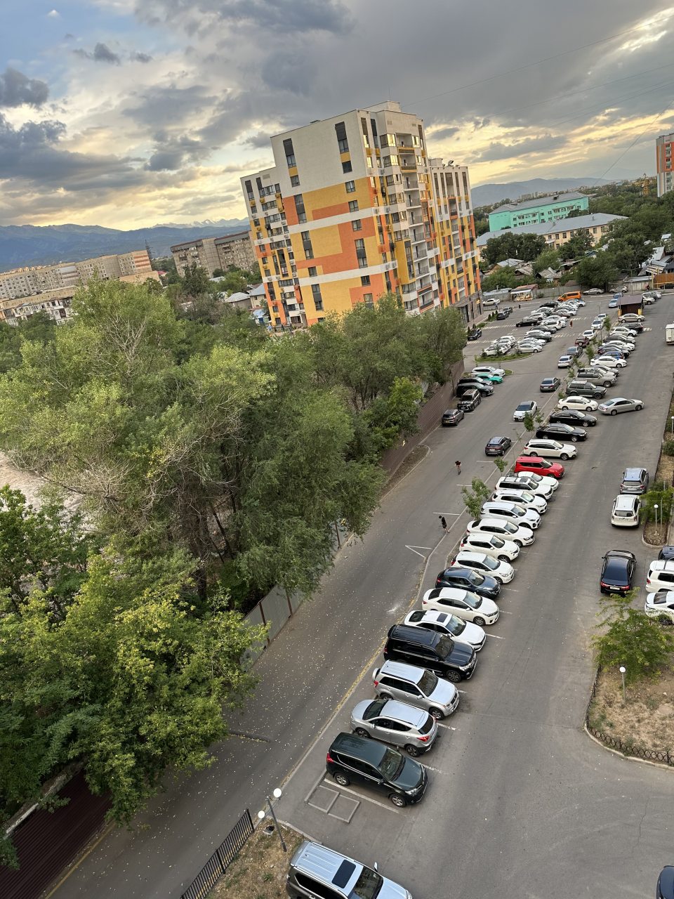 Автостоянка / Парковка, Апартаменты Квартира с панорамным видом на горы