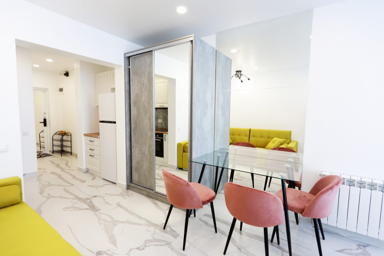 Апартаменты (Апарт студия), Апарт-отель Симфония