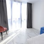 Апартаменты (Апарт студия), Апарт-отель Симфония