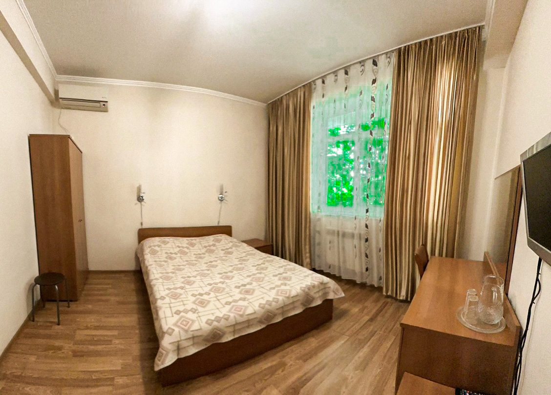 Двухместный (Стандарт с двуспальной кроватью) гостевого дома На Мамайке на Полтавской, Сочи