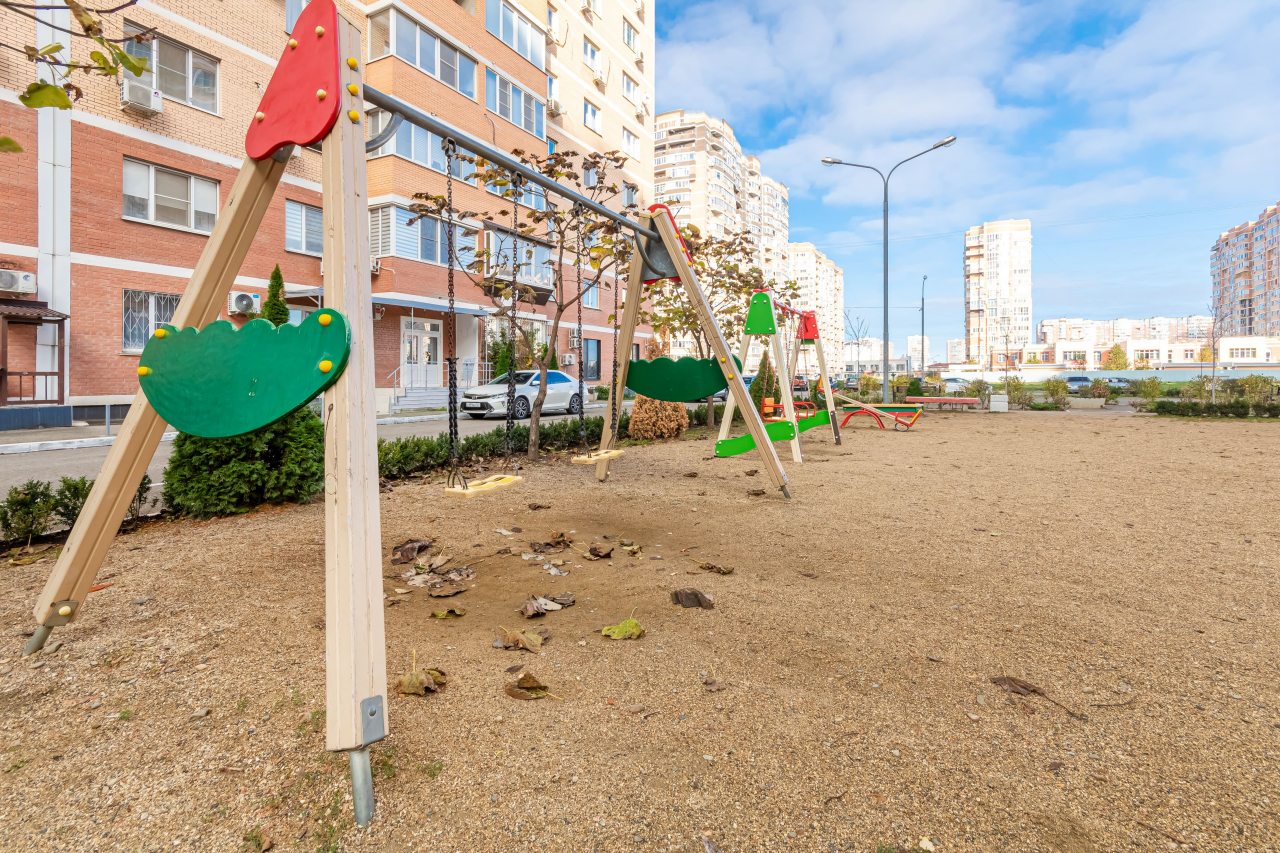 Детская площадка, Апартаменты Depart Apart Kazbeksky