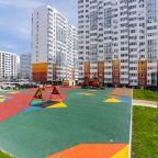 Детская площадка, Апартаменты На Мурата Ахеджака 17 от LetoApart