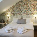 Трехместный (Паасо), Отель Hotel Lampo