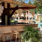 Бар у бассейна, Отель MORE SPA&RESORT