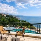 Трехместный (Полулюкс c видом на море), Отель MORE SPA&RESORT