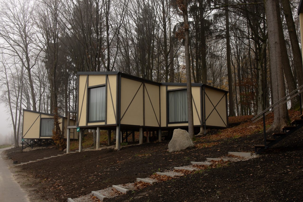 Шале (Большое лесное шале), База отдыха Горка