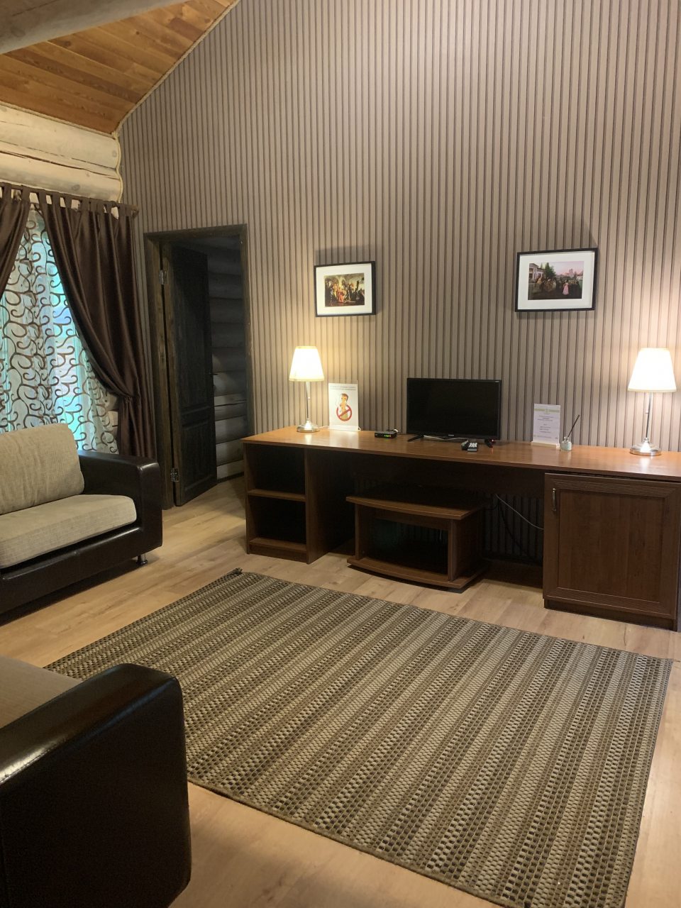 Апартаменты (Изба 