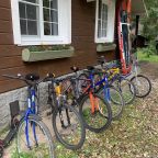 Лодки на веслах и лодки с мотором, Гостевой дом Green Forest Ecoclub