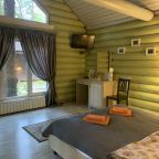 Апартаменты (Изба "Романтика"), Гостевой дом Green Forest Ecoclub