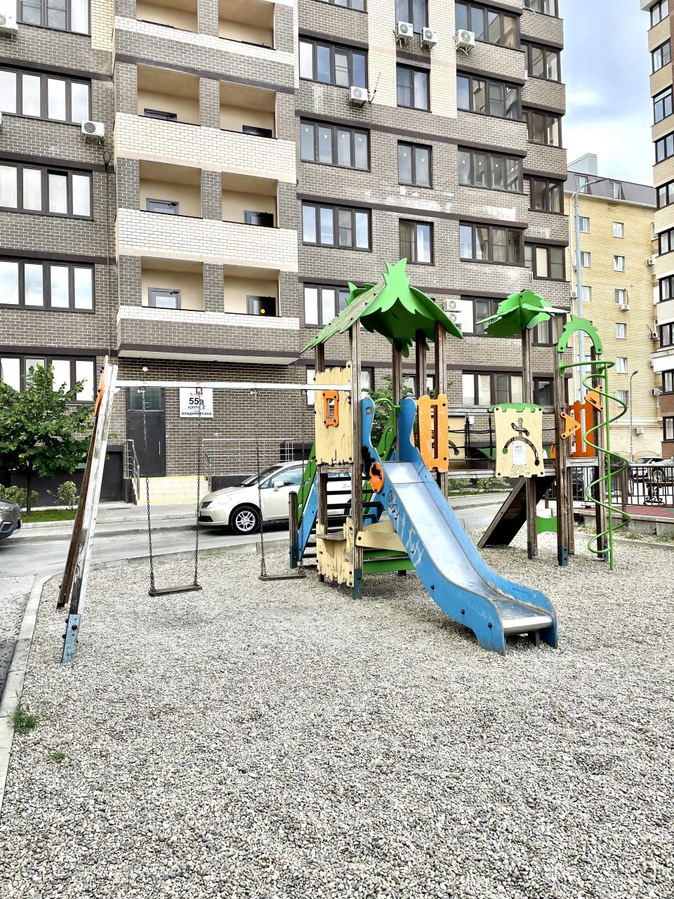 Детская площадка, Апартаменты ЖК Владимирский от LetoApart