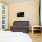 Апартаменты (Уютные просторные в двух минутах ходьбы от моря), Апартаменты 7 На Пионерском проспекте от LetoApart