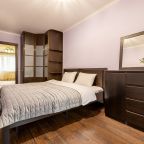 Апартаменты (HomeHotel Есенина 5), Апартаменты HomeHotel на Есенина
