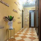 Апартаменты (HomeHotel Есенина 5), Апартаменты HomeHotel на Есенина