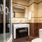 Апартаменты (HomeHotel Есенина 5), Апартаменты HomeHotel на Есенина