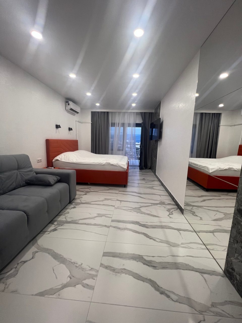 Апартаменты (Студио), Апарт-отель Мидгард