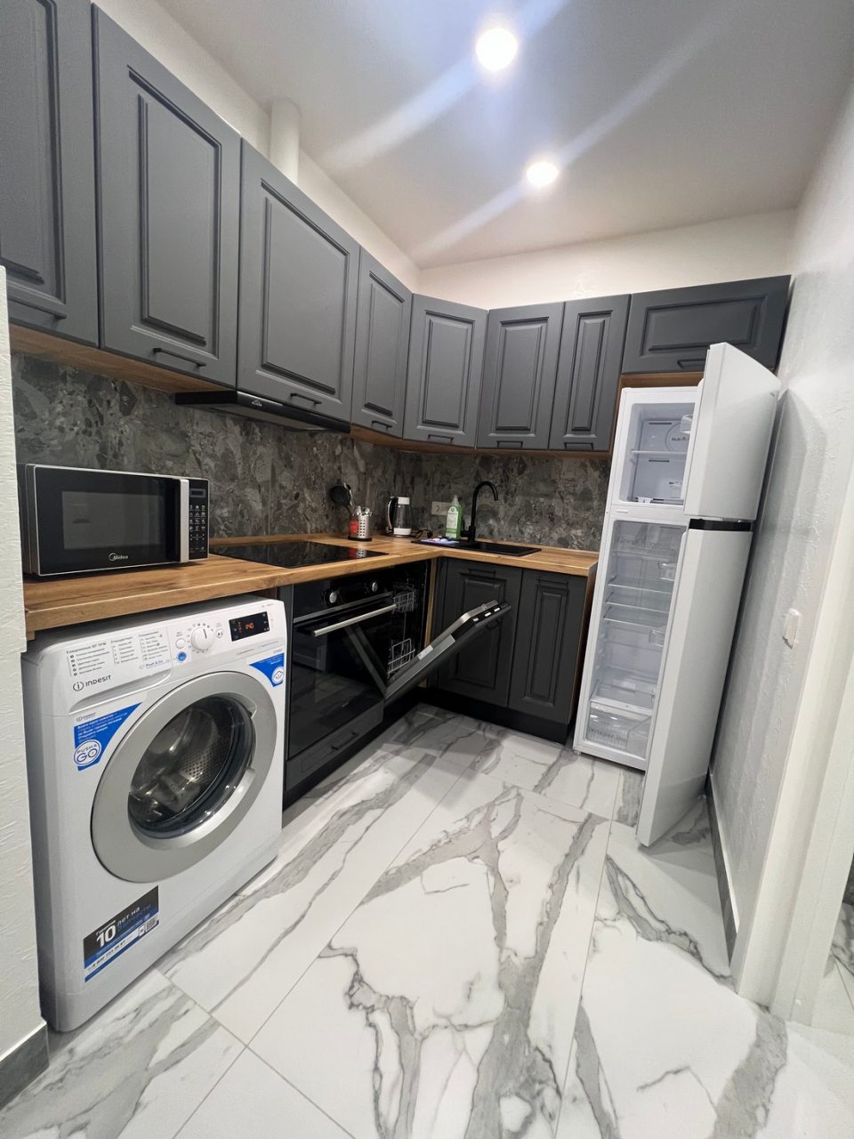 Апартаменты (Студио), Апарт-отель Мидгард