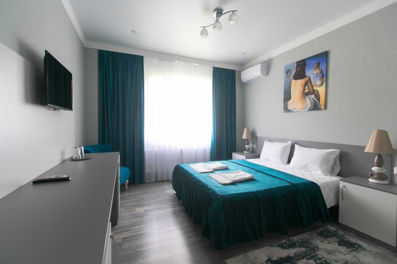 Двухместный (Улучшенный номер с двуспальной кроватью (Standard Plus)) гостевого дома DALI, Хамышки