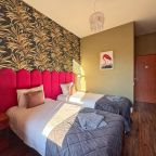 Стандарт плюс с видом на канал Грибоедова