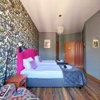 Стандарт с видом на город