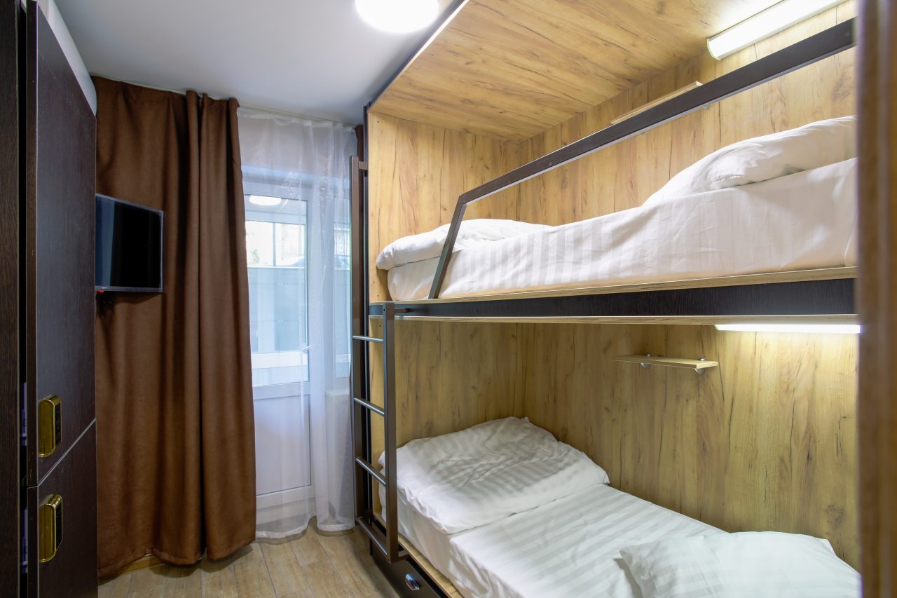 Двухместный (Двухместный номер с двумя раздельными кроватями) хостела Hostel Chicago, Владивосток