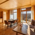 Люкс (Royal Suite (Люкс с сауной и фурако)7), Гостиница Санрайз Вилладж