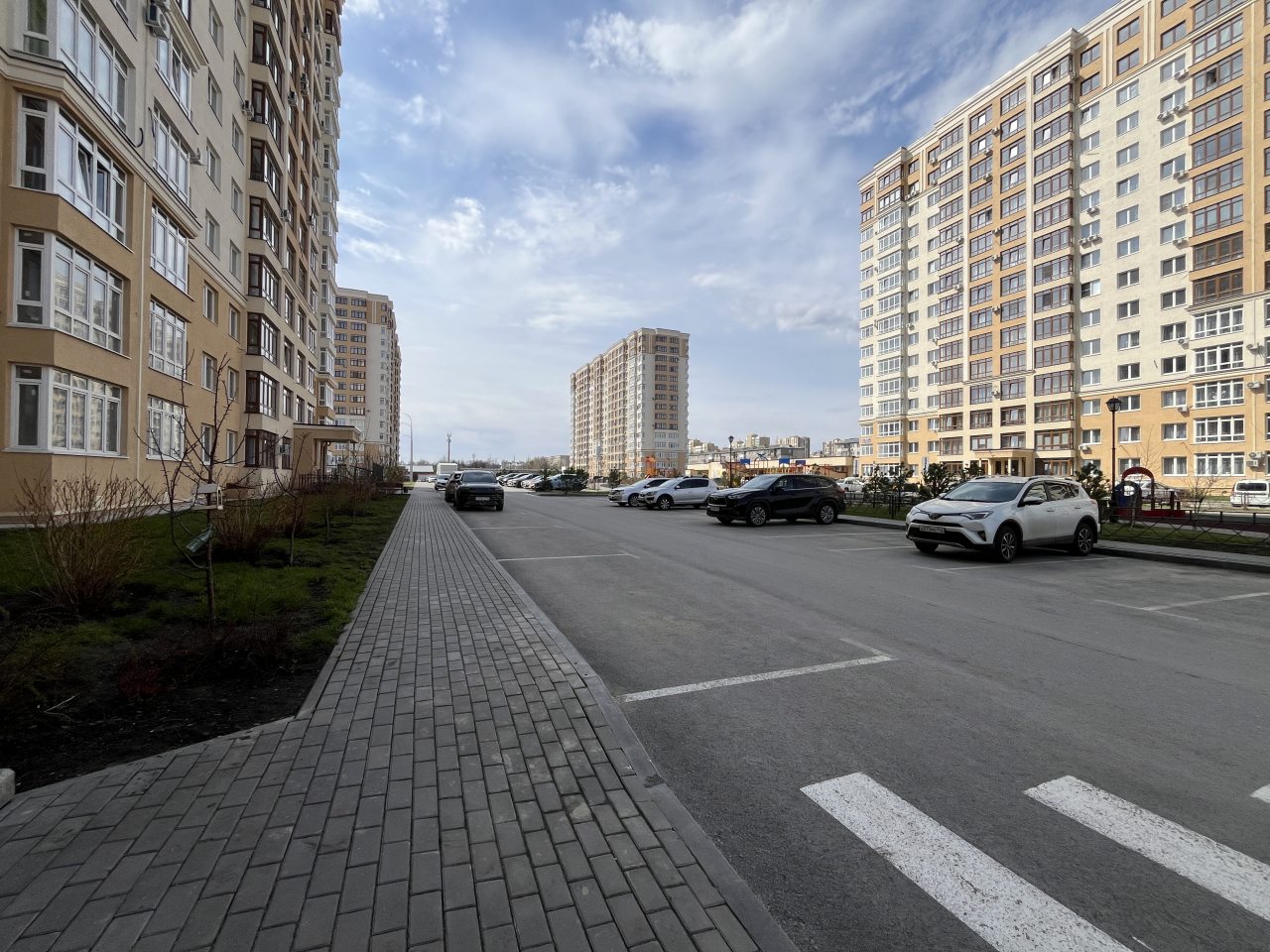 Апартаменты (Бархат), Апартаменты УНИК АПАРТ на Мичурина у Парка Ангелов