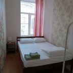 Двухместный (Двухместная комната с двуспальной кроватью с общими санузлами 6С), Гостевой дом MK Suvorovsky
