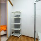 Двухместный (Жилая комната с двухспальной кроватью в 3-х комнатных апартаментах с общим санузлом и кухней Ш10-24 (1-2)), Мини-отель Какаду