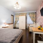 Двуспальная кровать