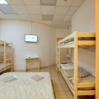 Семейный (Номер Сатурн), Хостел Космострелка
