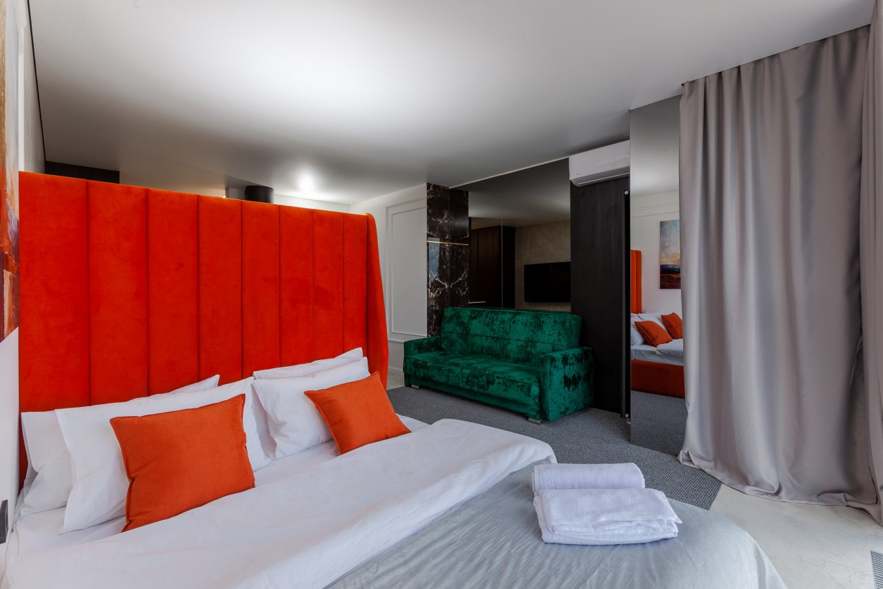 Апартаменты (RentPlaza luxury с видом на Волгу), Апартаменты RentPlaza Галактика