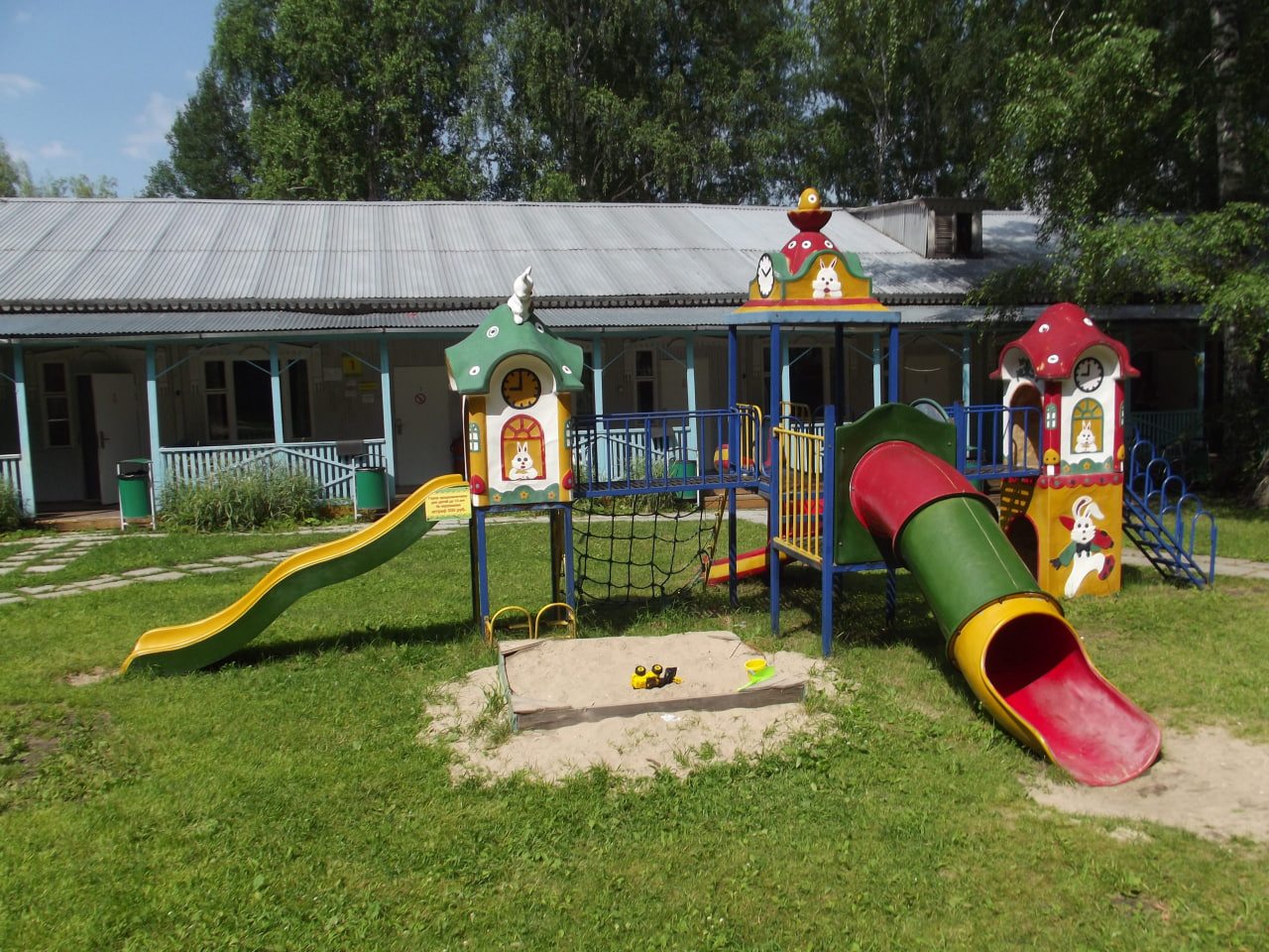 Детская площадка, База отдыха Теремки