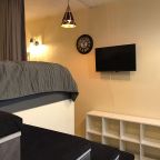 Студио (Премиум квартира-студия в закрытом ЖК, рядом с лесом и удобным выездом на М4.), Апартаменты Серебряный Век