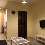 Студио (Новая с современным дизайнерским ремонтом), Апартаменты Серебряный Век