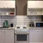 Апартаменты (Новая квартира в сером цвете, удобно на М4, закрытая территория. Чистый лесной воздух и родниковая вода из крана.), Апартаменты Серебряный Век