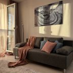 Квартира (Новая, комфортная квартира с прекрасным ремонтом в экологически чистом районе с идеальной водой, на М4), Апартаменты Серебряный Век